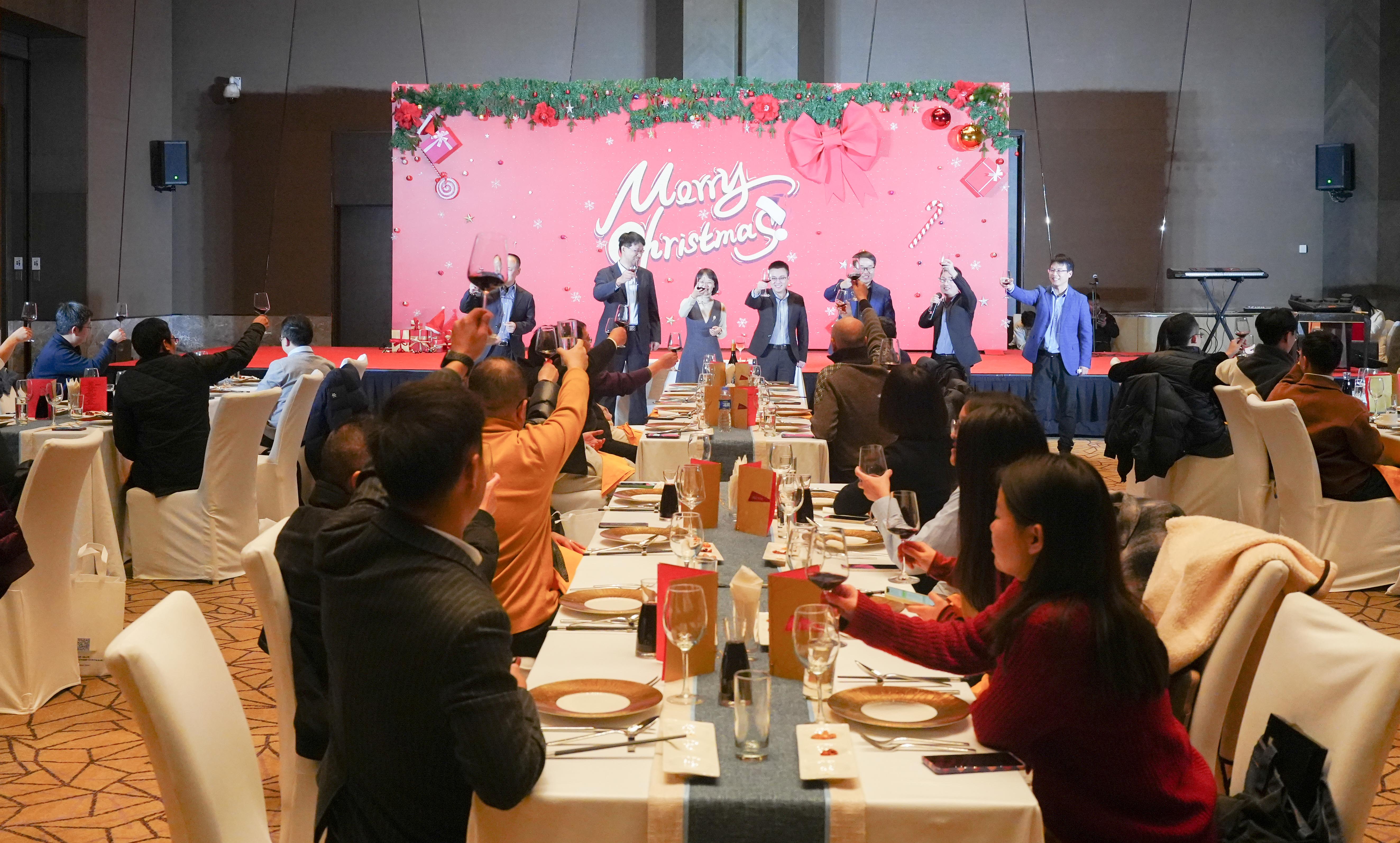 博濟圣誕 | 新藥榮光，必定有您！