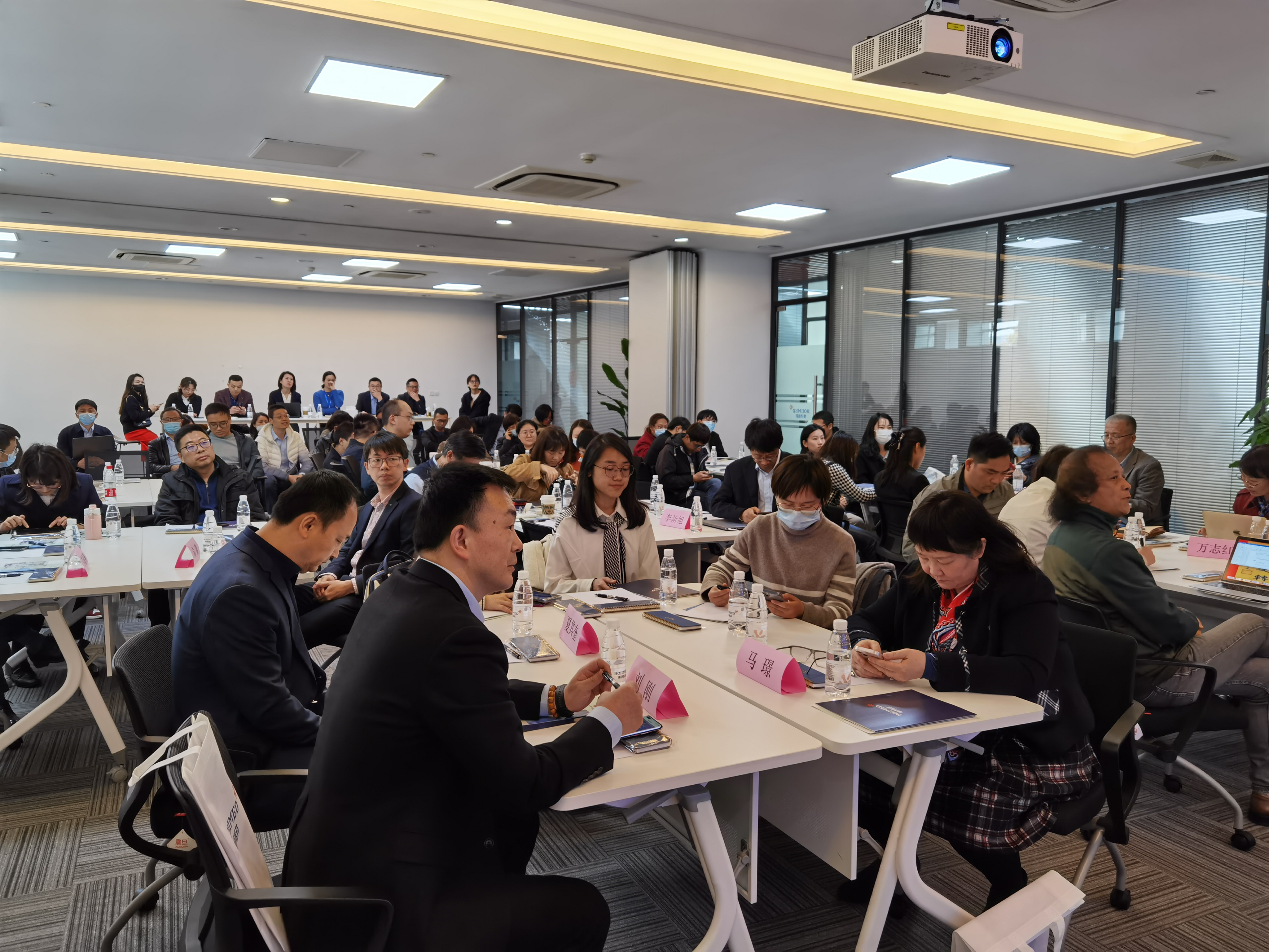 座無(wú)虛席！久久不散！博濟(jì)新藥說(shuō)上海沙龍圓滿落幕！