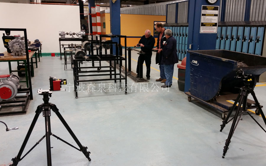 如何用激光測(cè)量輥的平行度？